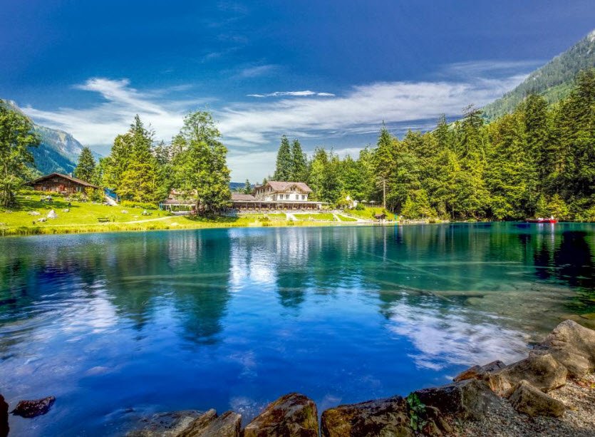 Blausee (Blue Lake), Kandergrund, Bernese Oberland, Switzerland